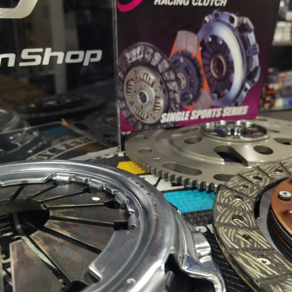 Componentes de clutch y autopartes de la tienda Sir Custom Shop